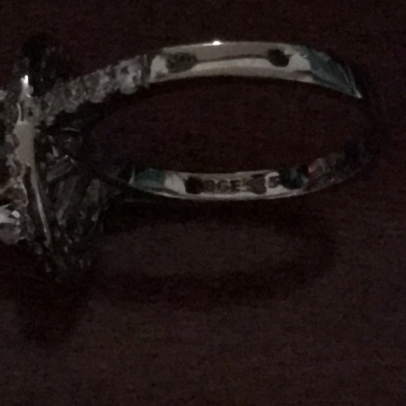 Bradford Exchange sterling silver ring set. - Picture 9 of 9